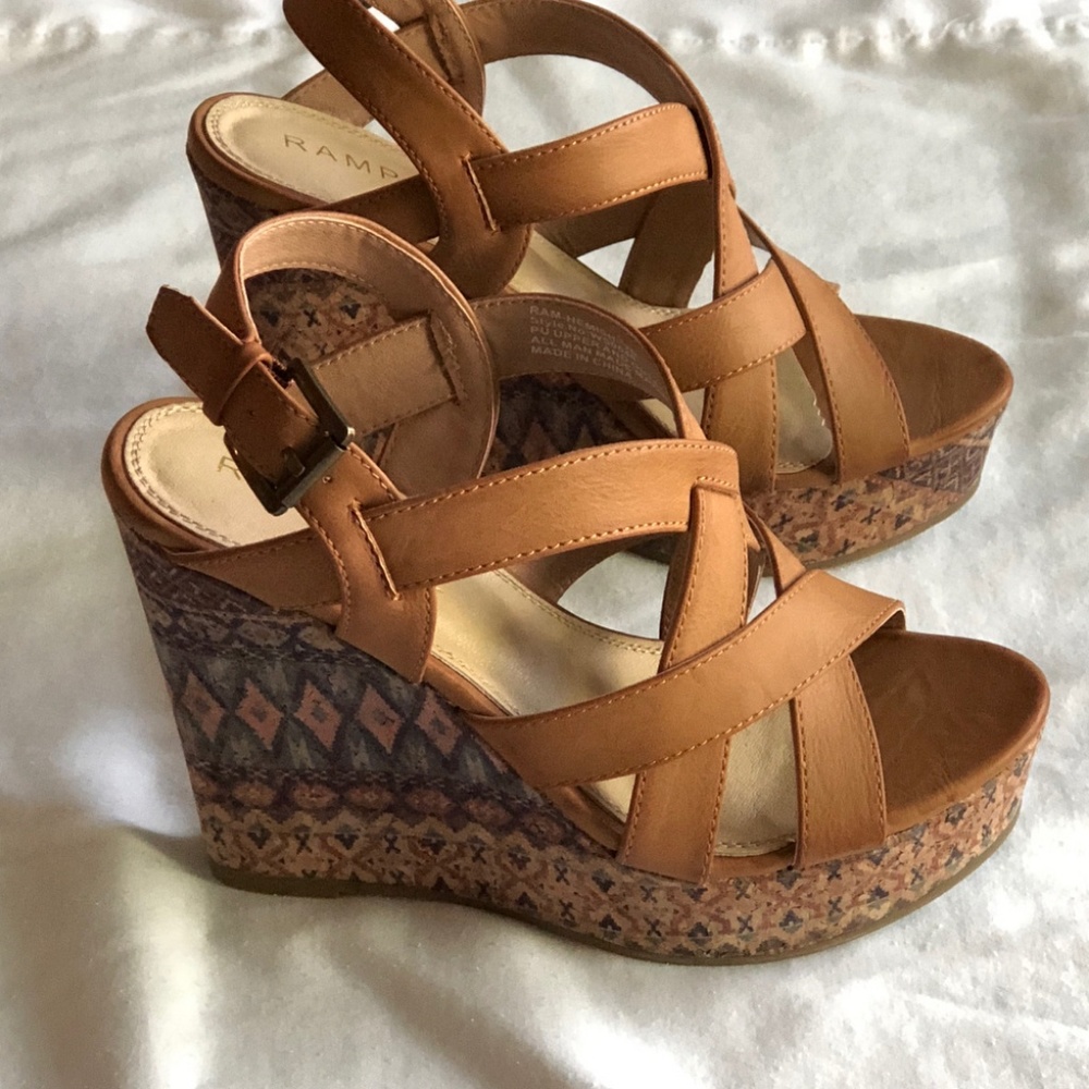 Size 7 Rampage Wedges